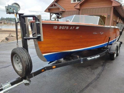 1950 CHRIS-CRAFT 22' DELUXE UTILITY - Image 2