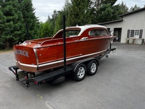 1950 CHRIS-CRAFT 22' CUSTOM SEDAN - Image 3