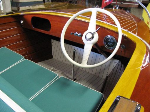 1957 CHRIS-CRAFT 17' CUSTOM RUNABOUT - Image 7