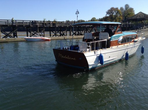 1959 CHRIS-CRAFT 35' CONSTELLATION - Image 2