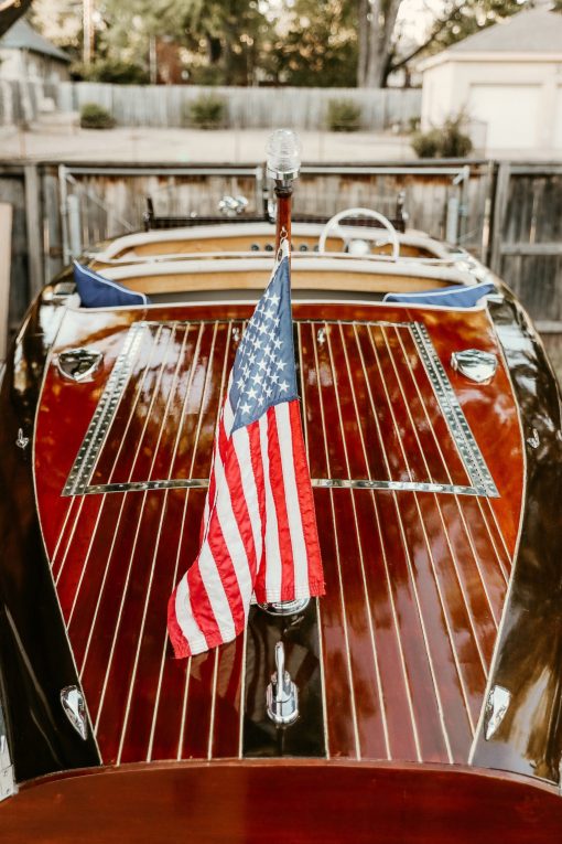 Replica 1939 19' Custom Barrel Back Runabout - Image 12