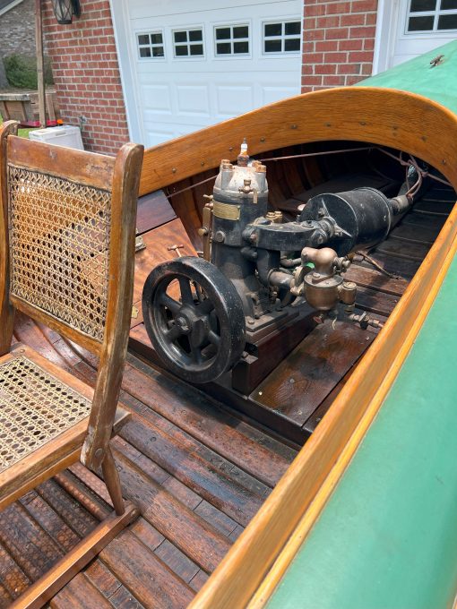 1910 20' 6" CHESTNUT CANOE LAUNCH - Image 10