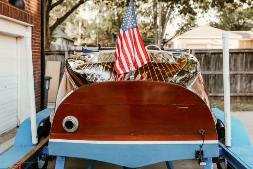 Replica 1939 19' Custom Barrel Back Runabout - Image 9