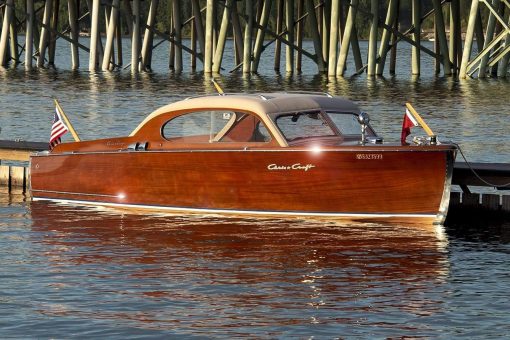 1954 CHRIS-CRAFT 22' CUSTOM SEDAN - Image 7